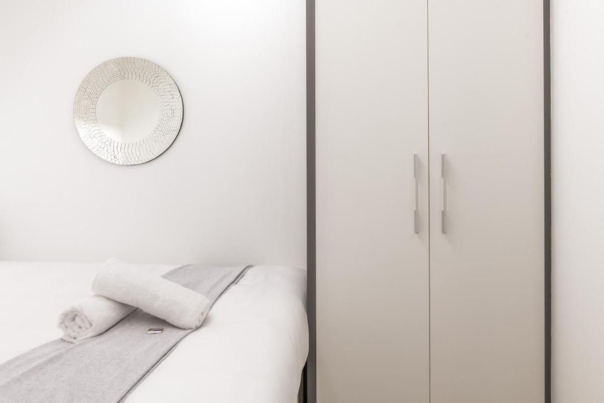 Apartamento Modern 2-bed With Parking